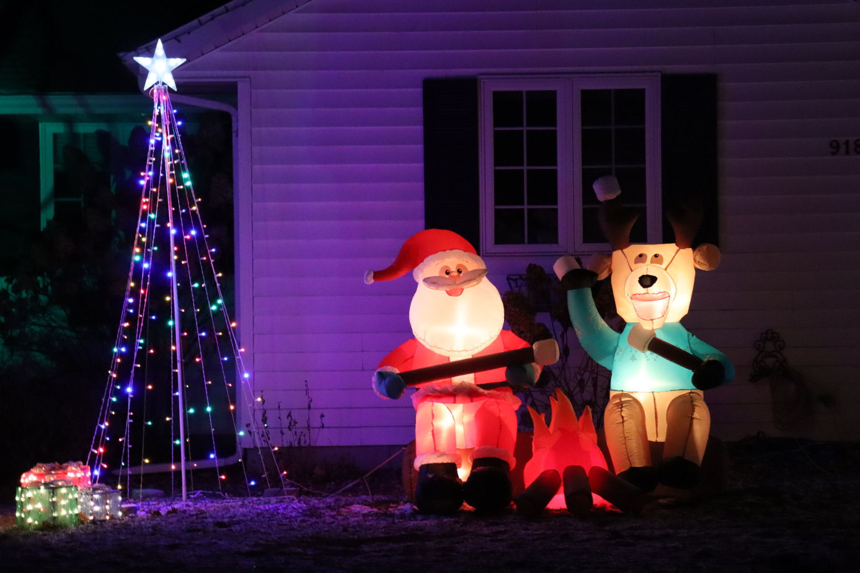 Chippewa Falls Christmas light displays